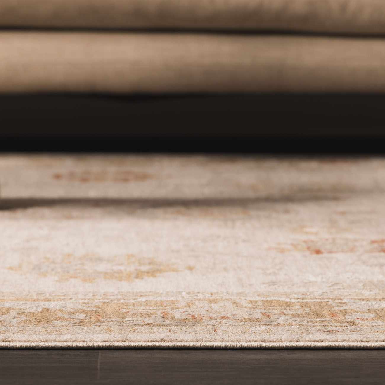 Elloree Runner Rug