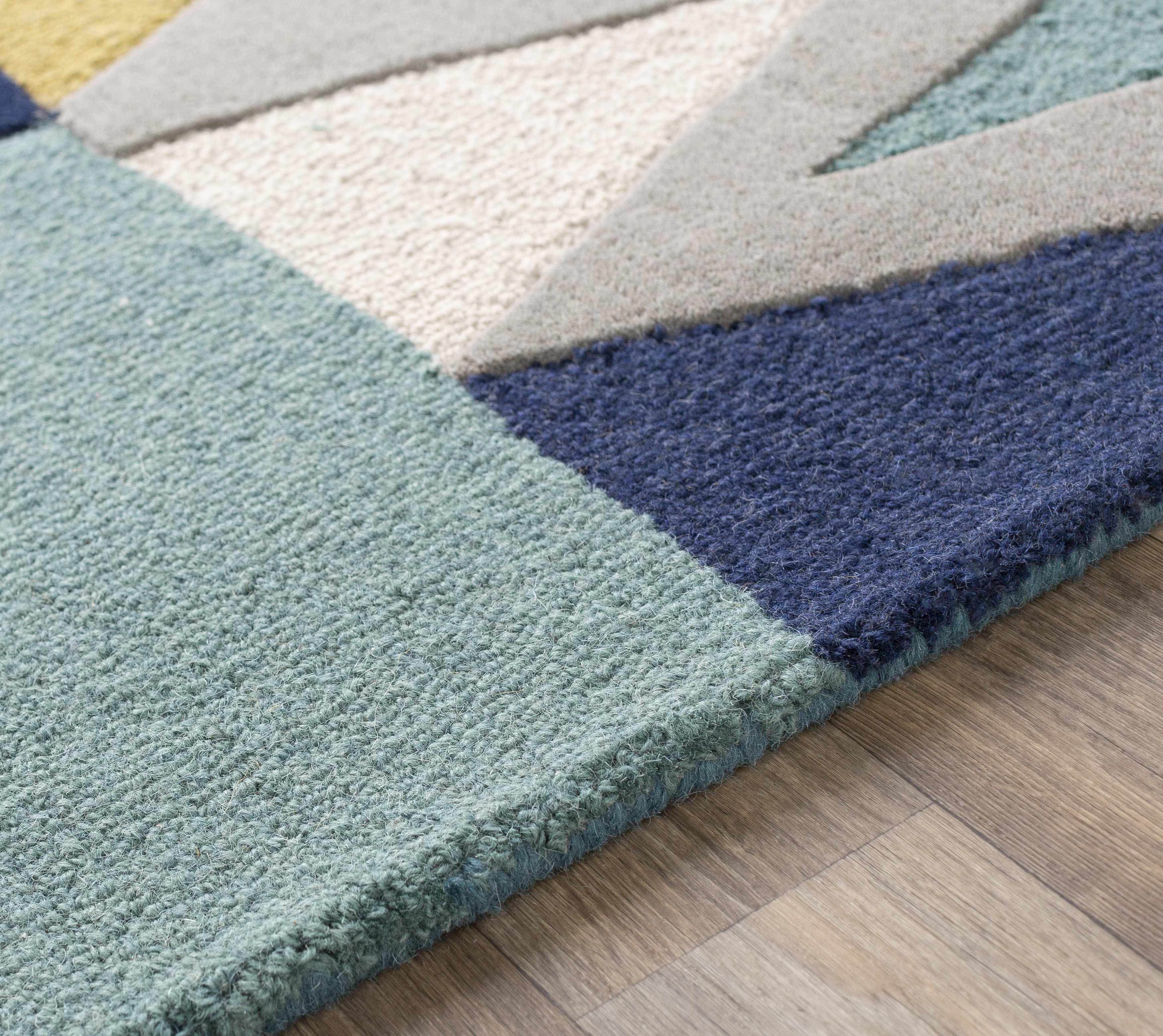 Deatsville Runner Rug