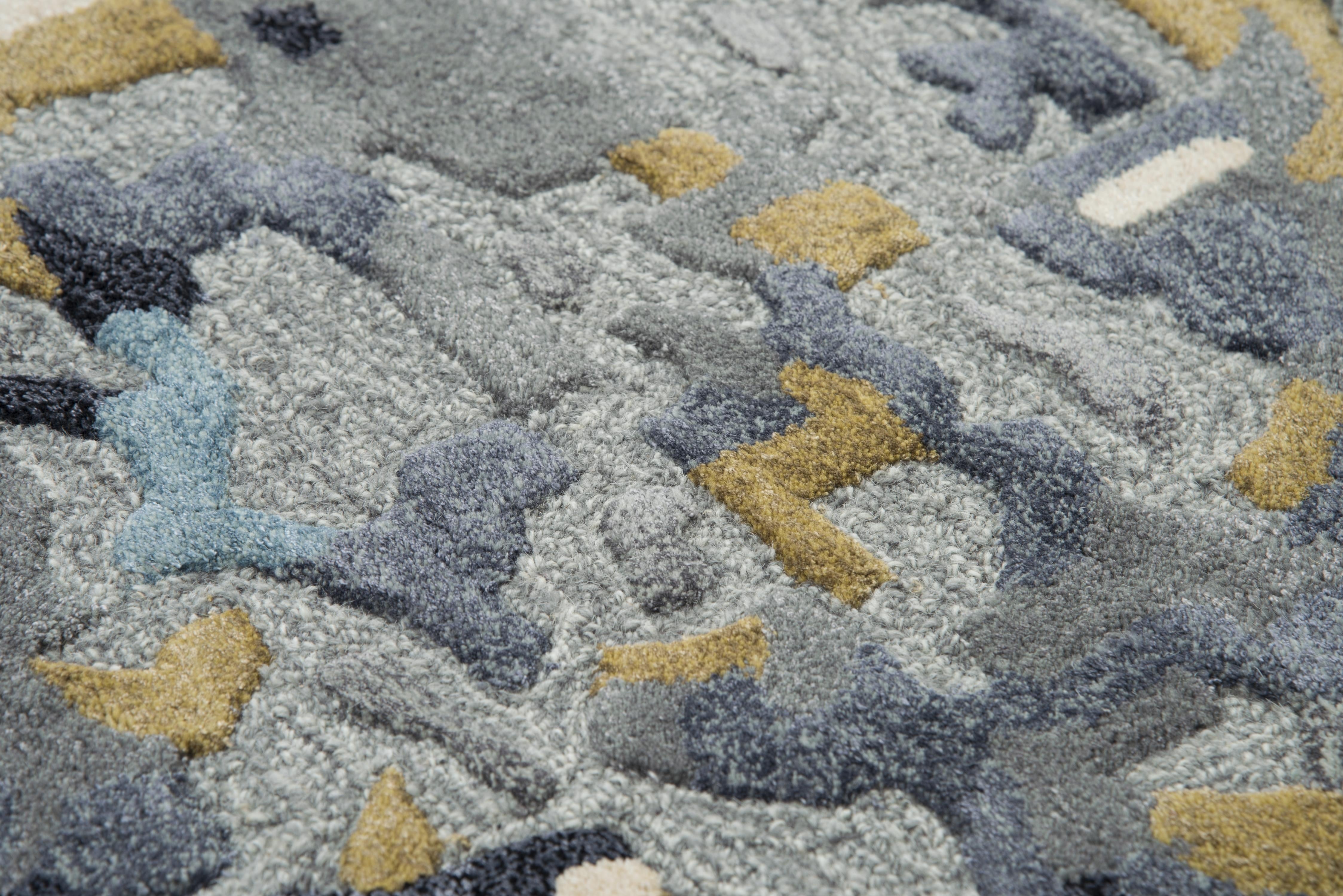 Rizzy MO004B Runner Rug Area Rug