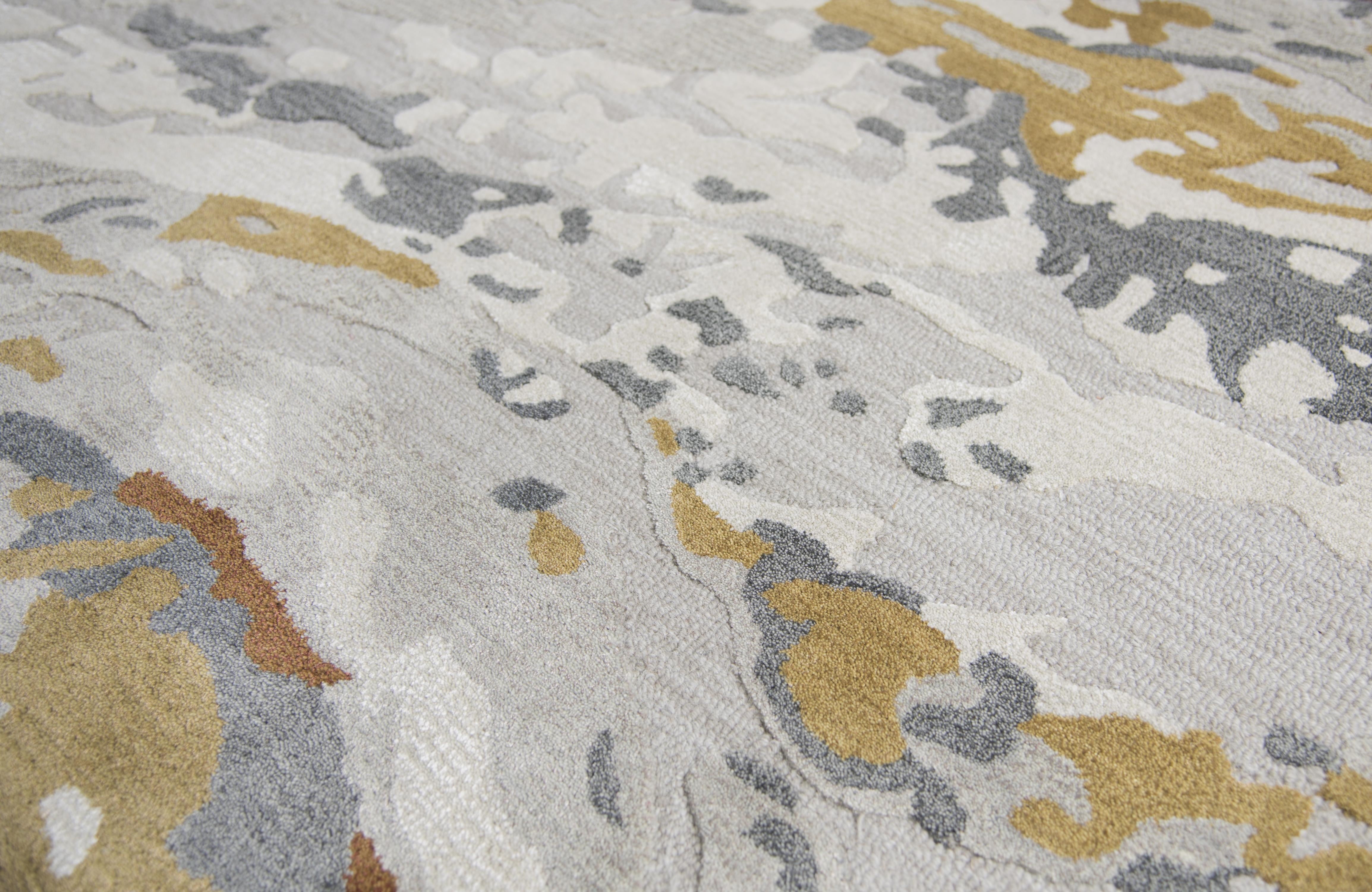 Rizzy MO575A Runner Rug Area Rug