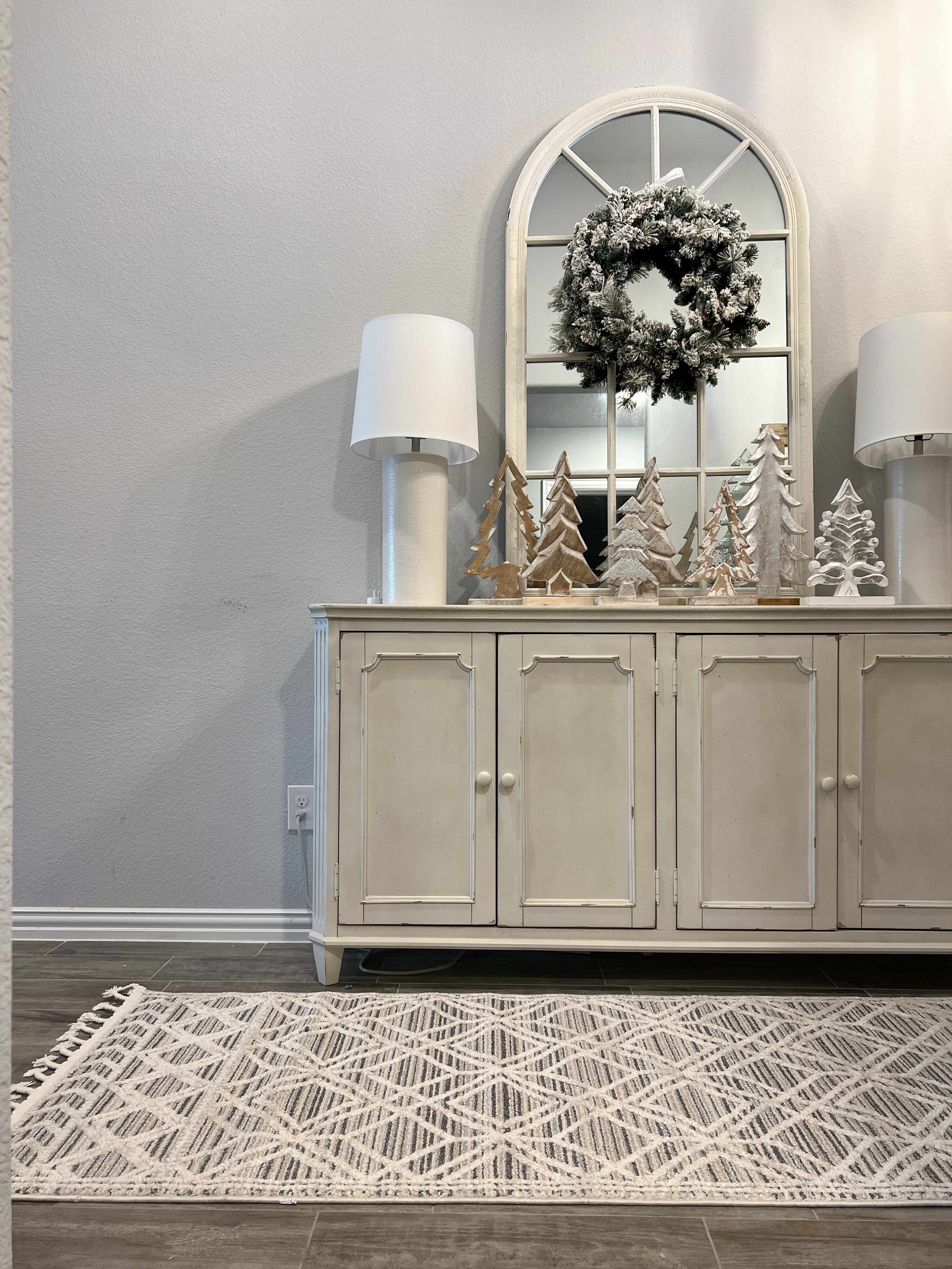Magnolia Cream 2300 Runner Rug