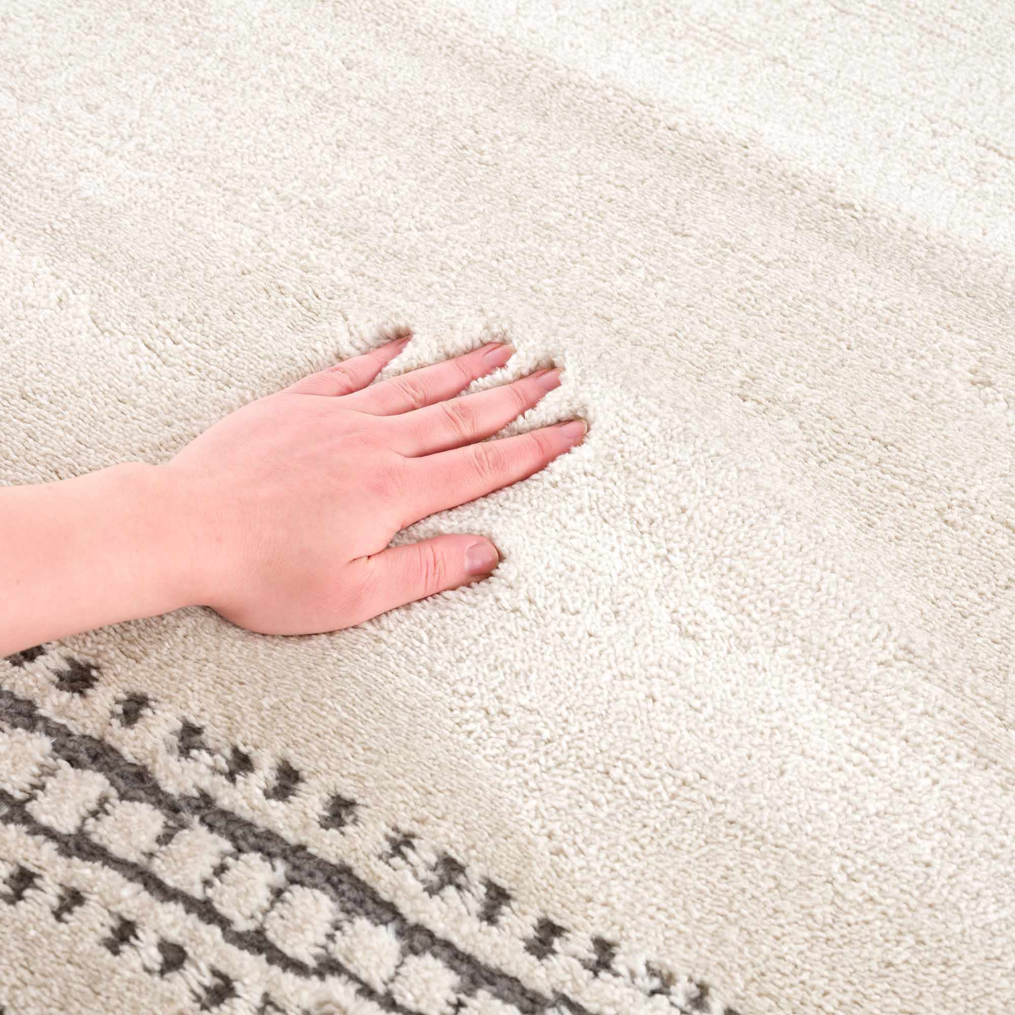 Ryuu Ivory & Gray Runner Rug