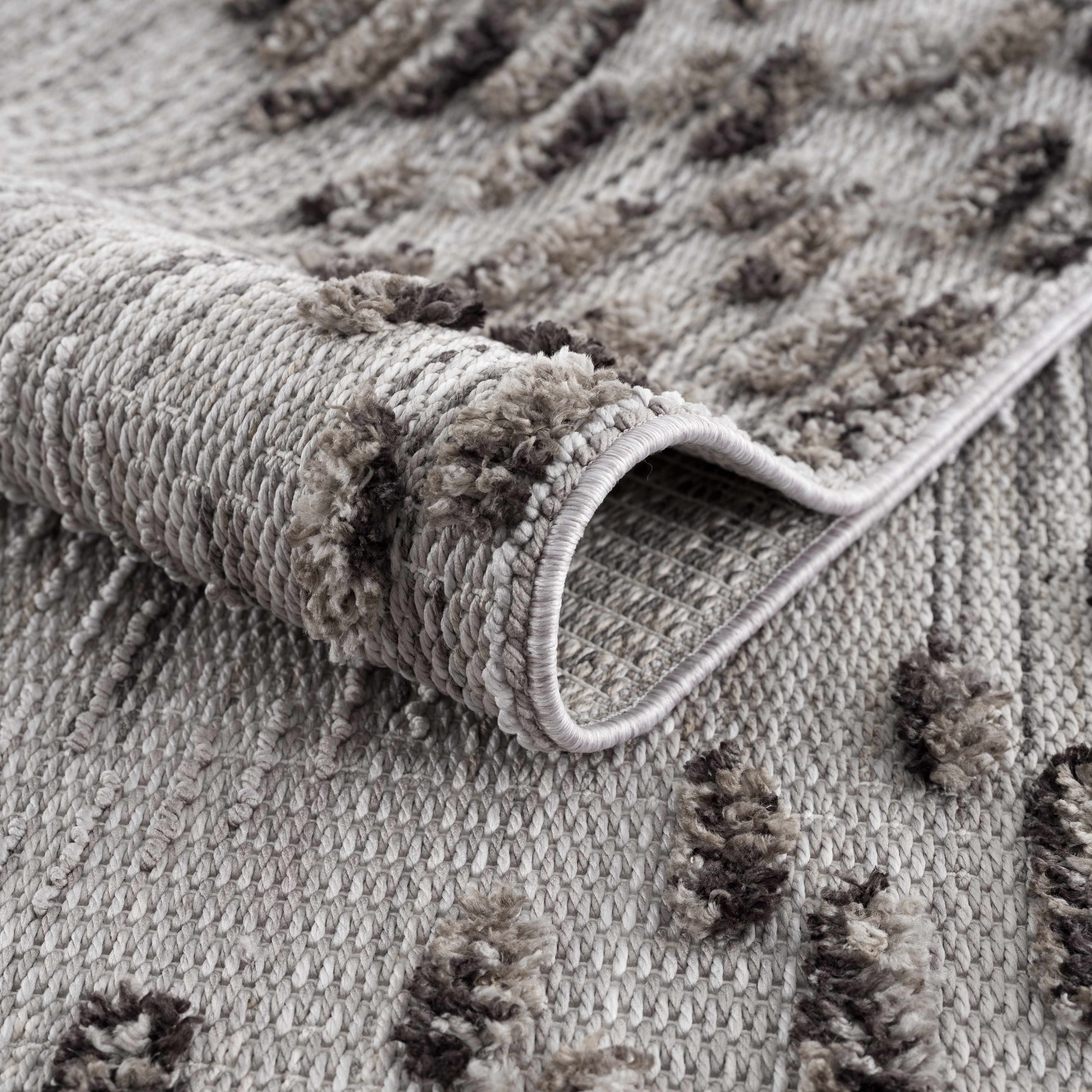 Cabarroguis Runner Rug