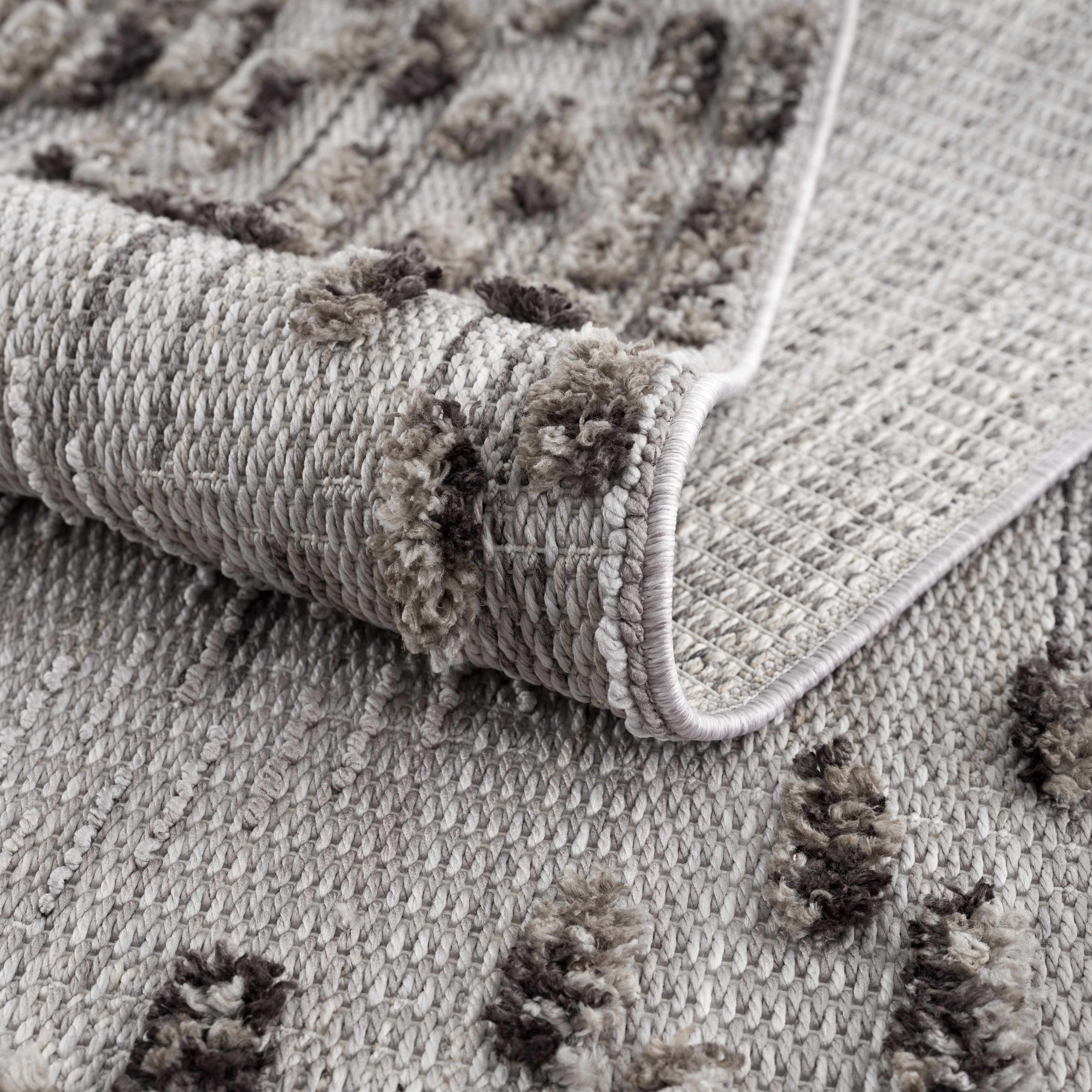 Cabarroguis Runner Rug